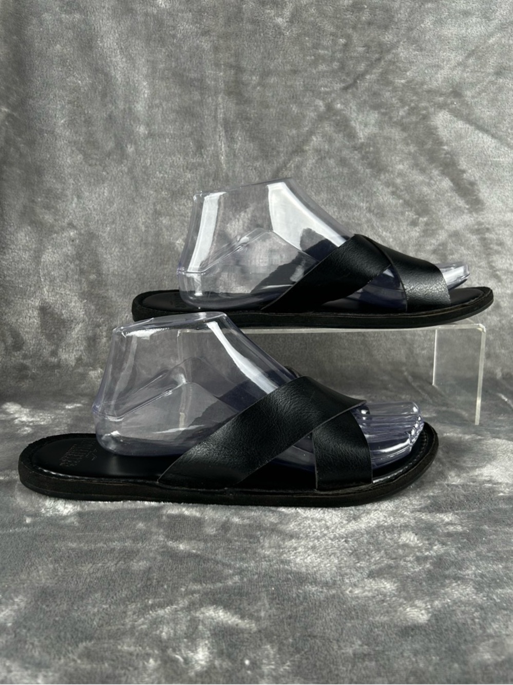 Hollister Leather Slides Womens Large 9/10 Runs Narrow Black Slip On Flat Sandal - Picture 1 of 10